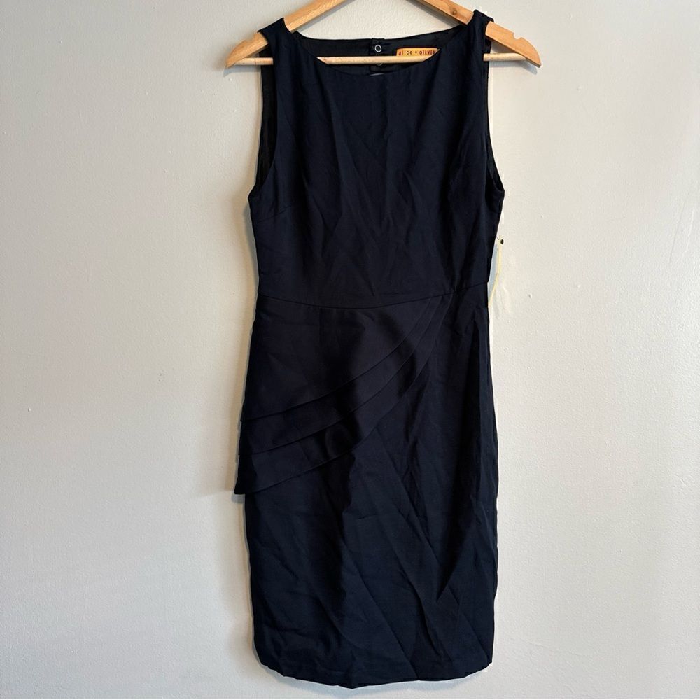 Alice and Olivia Navy Dress Size 8 New With Tags Retail: $396